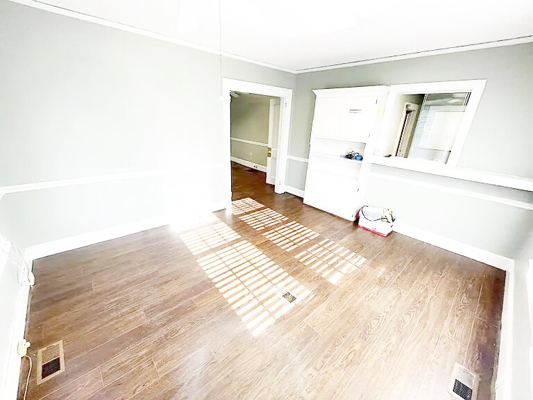 More Photos Of 403 S Logan St, Gaffney Office For Sale