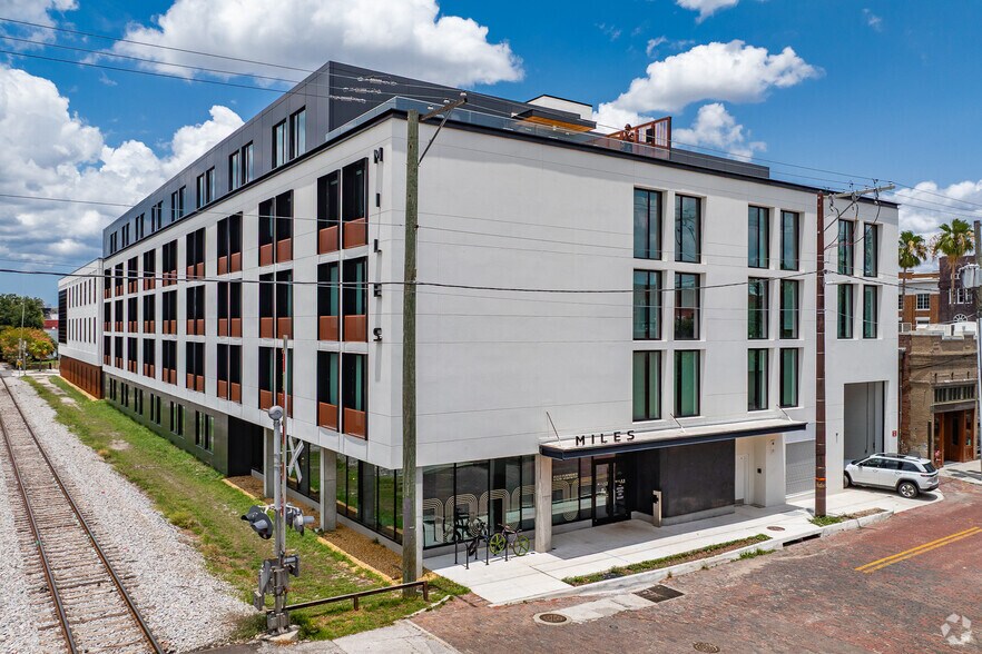 More Photos Of 1704 N 17th St, Tampa Apartments For Lease