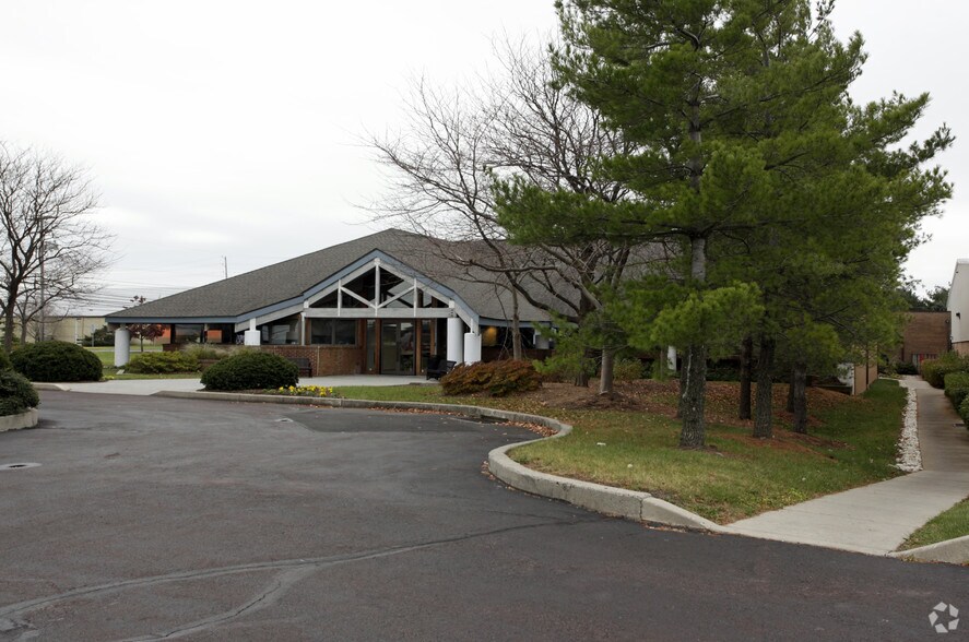 More Photos Of 472 California Rd, Quakertown Manufacturing For Lease