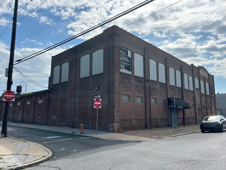 More Photos Of 2221 E Clearfield St, Philadelphia Warehouse For Sale