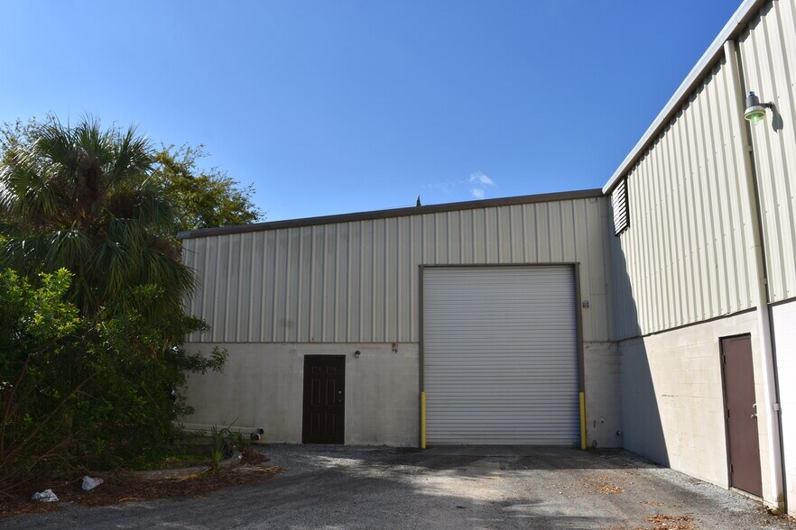 More Photos Of 7158 123rd Cir N, Largo Warehouse For Sale