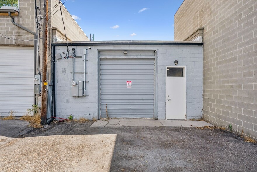 More Photos Of 1010 S State St, Salt Lake City Storefront For Sale