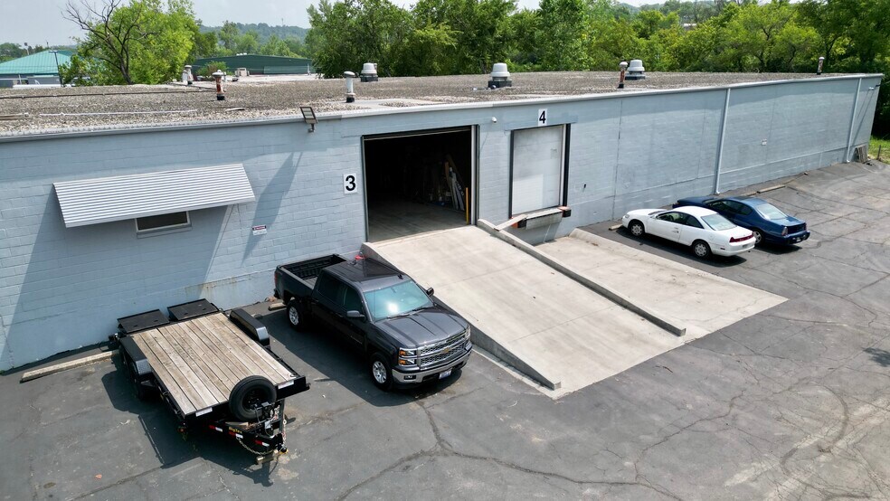 More Photos Of 7820 Reading Rd, Cincinnati Warehouse For Lease