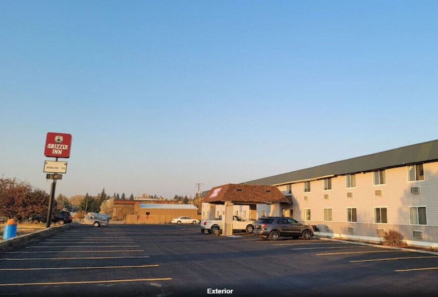 70 Bear River Dr, Evanston, WY 82930 Hotel For Sale