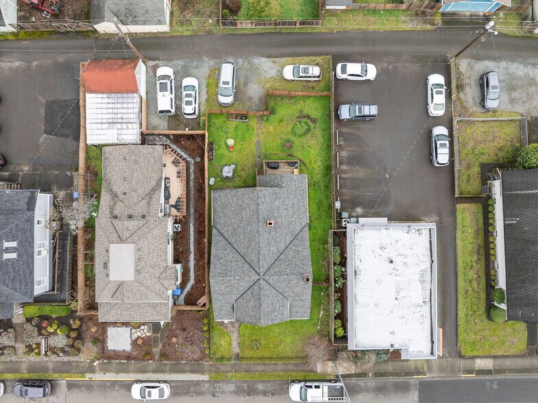 More Photos Of 413 2nd St NE, Puyallup Office For Sale