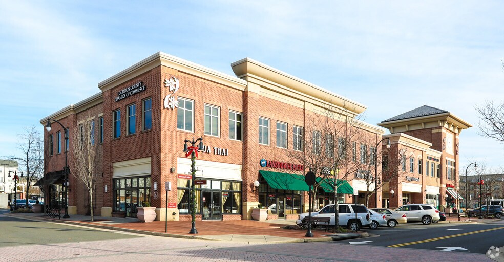 More Photos Of 19301-19329 Winmeade Dr, Leesburg Storefront Retail Office For Lease