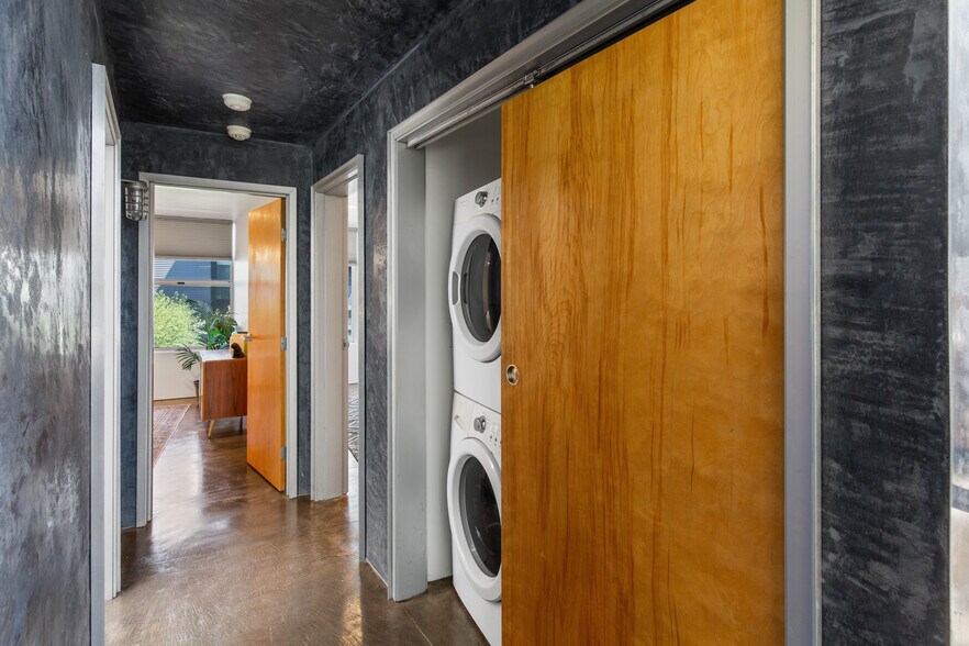 More Photos Of 755-757 Folger Ave, Berkeley Office For Sale