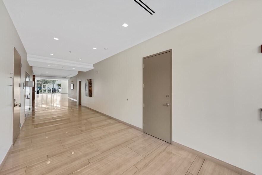 More Photos Of 2010 NW 150th Ave, Pembroke Pines Office For Lease