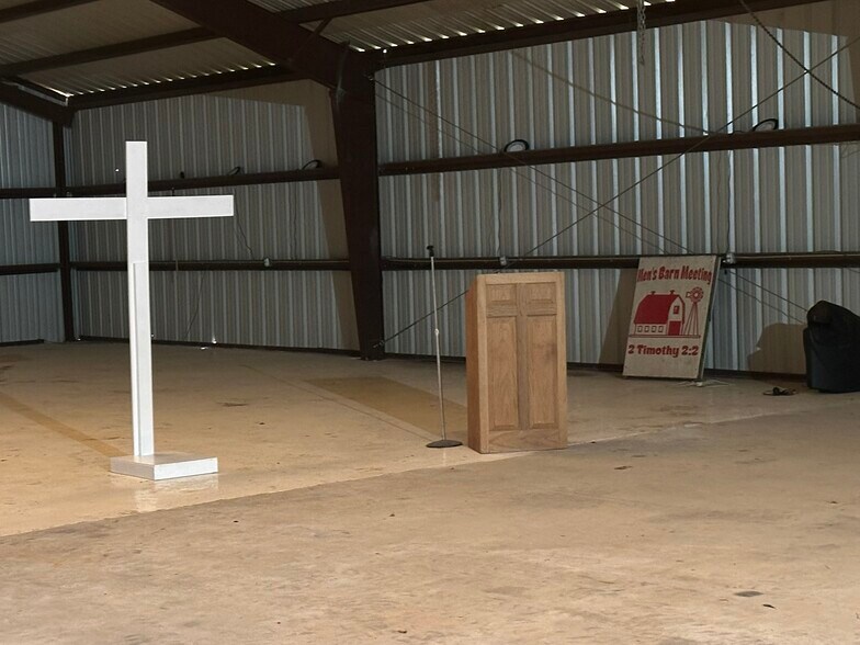 More Photos Of 3972 Millside Rd, Laurel Hill Specialty For Lease