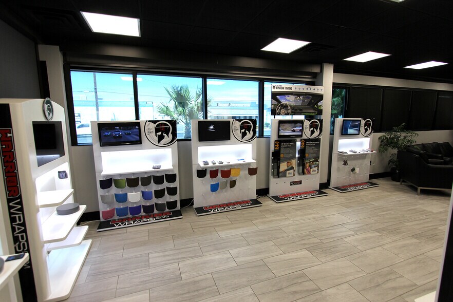 More Photos Of 5860-5880 S Valley View Blvd, Las Vegas Warehouse For Lease