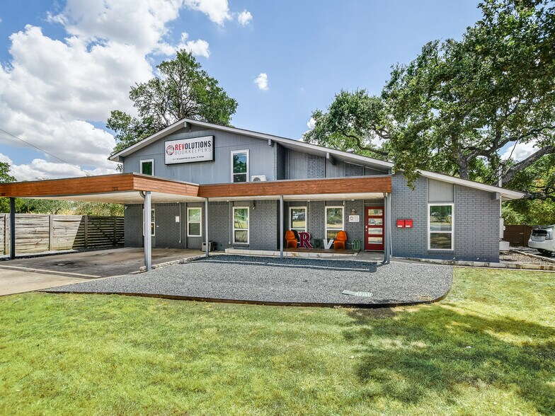 More Photos Of 2111-2113 W Slaughter Ln, Austin Office For Lease