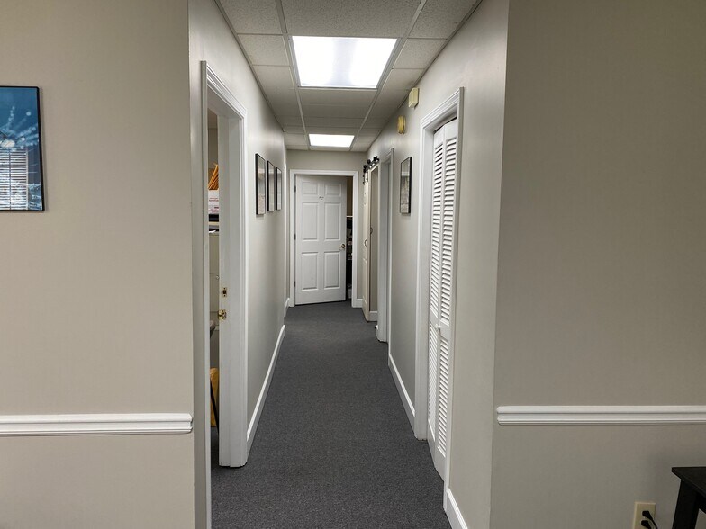More Photos Of 748-758 Holcomb Bridge Rd, Norcross Office For Sale