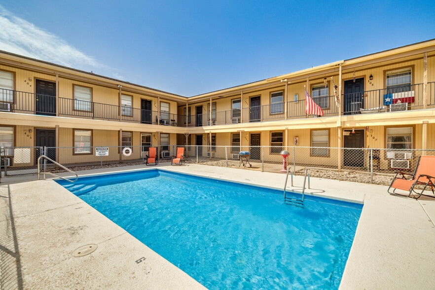More Photos Of 12 E 29th St, San Angelo Apartments For Sale
