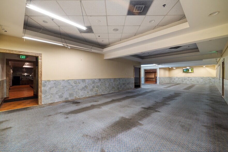 More Photos Of 10478 Valley Blvd, El Monte Restaurant For Sale