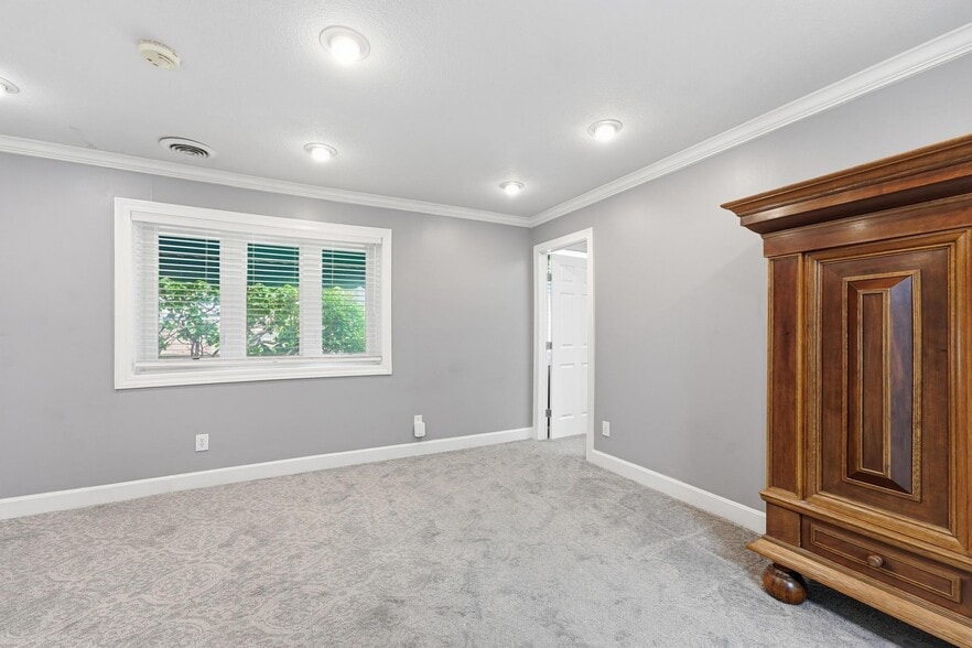 More Photos Of 12-16 Westwoods Dr, Liberty Office For Sale