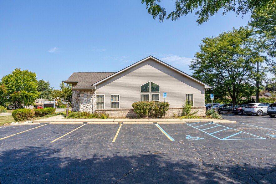 More Photos Of 37235 Goddard Rd, Romulus Office For Sale