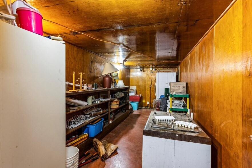 More Photos Of 13081 State TX-172 South Hwy, La Ward General Retail For Sale