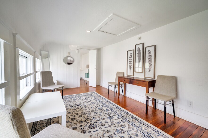 More Photos Of 4908 York Blvd, Los Angeles Lodge Meeting Hall For Lease