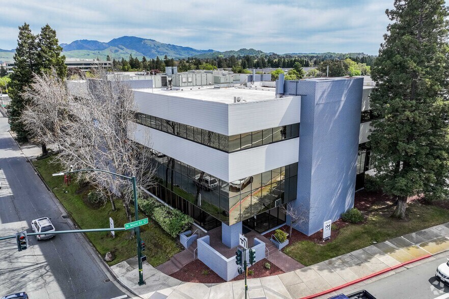 More Photos Of 2890 N Main St, Walnut Creek Medical For Lease