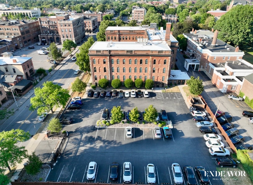 More Photos Of 300 Alexander St, Rochester Apartments For Sale