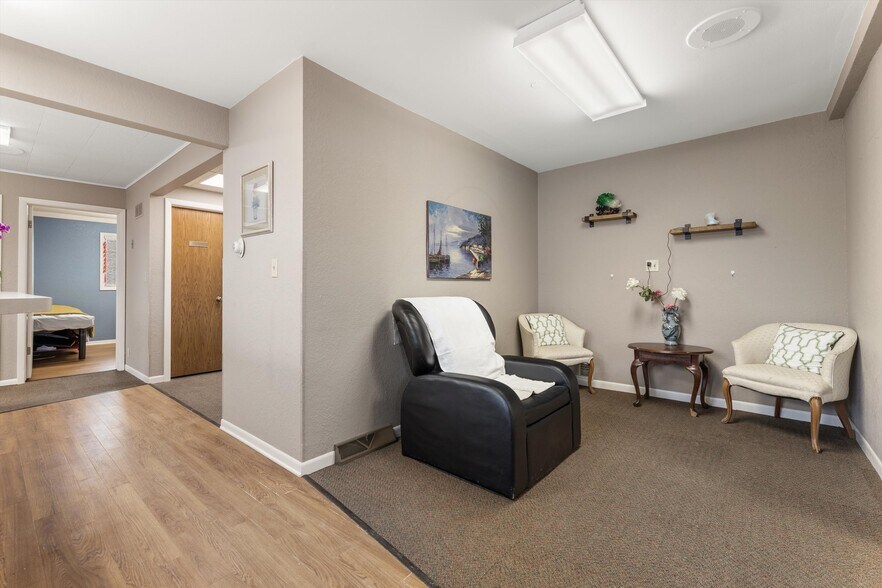 More Photos Of 11801 W Janesville Rd, Hales Corners Office For Sale