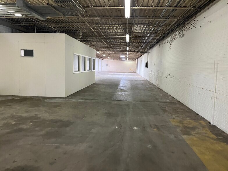 More Photos Of 929 Chick Springs Rd, Taylors Light Manufacturing For Lease