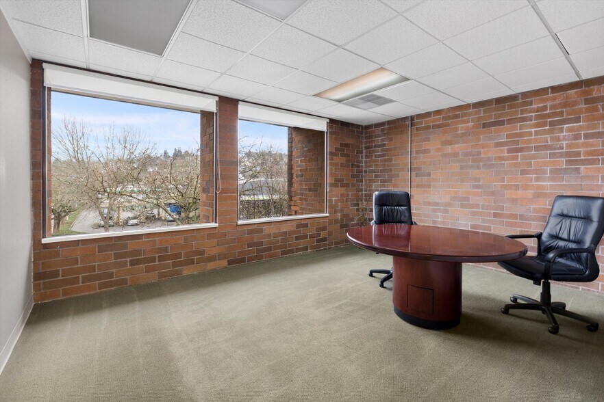 More Photos Of 321 Burnett Ave S, Renton Office For Sale