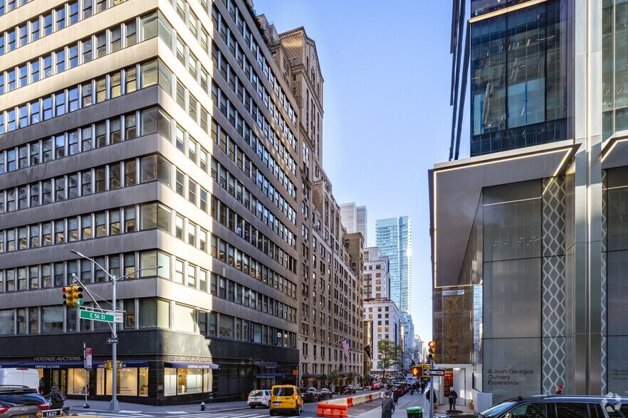 More Photos Of 111 E 56th St, New York Hotel For Lease