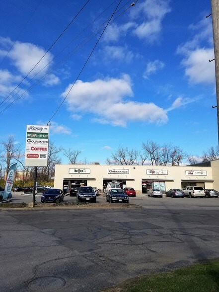 More Photos Of 5345 Canal Rd, Valley View Flex For Lease