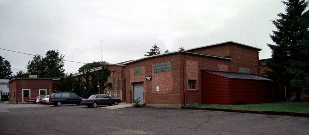 More Photos Of 2365 Milburn Ave, Baldwin Distribution For Sale