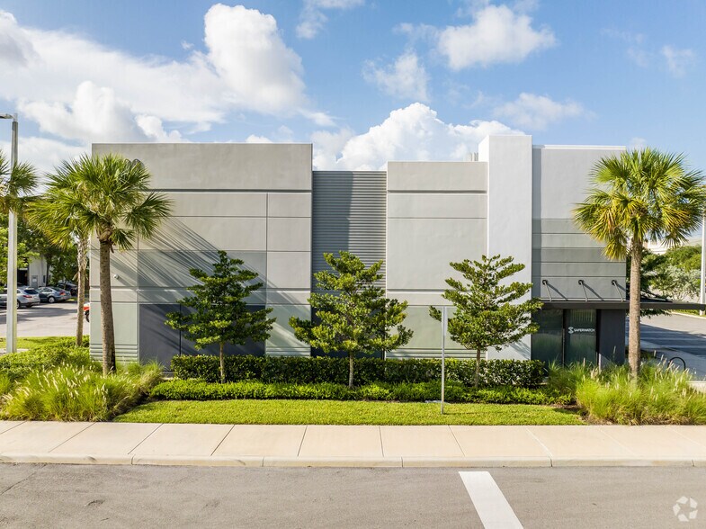 More Photos Of 3400 NW 27th Ave, Pompano Beach Light Distribution For Lease