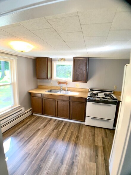 More Photos Of 862 Iron Ridge Rd, Spring Grove Apartments For Sale