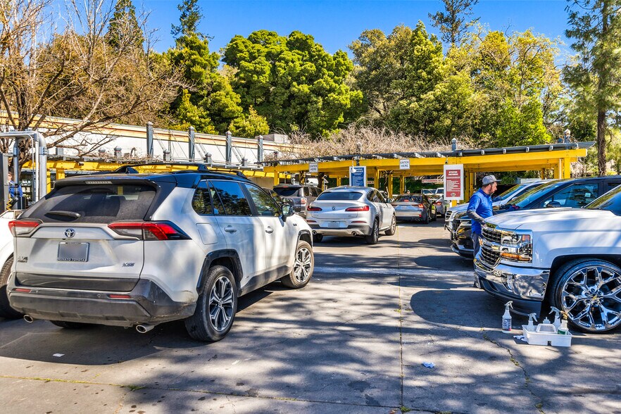 More Photos Of 2700 Mendocino Ave, Santa Rosa Carwash For Sale