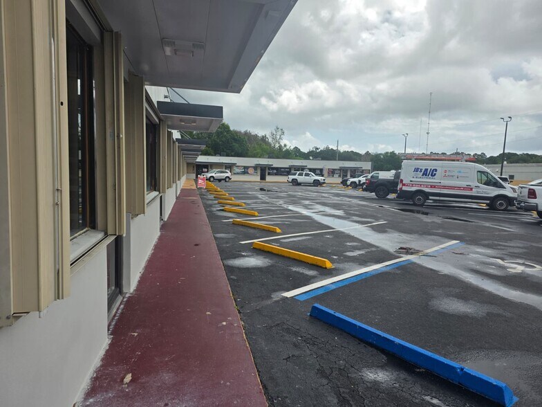 More Photos Of 7630 S Us-1 Hwy, Port Saint Lucie Unknown For Lease