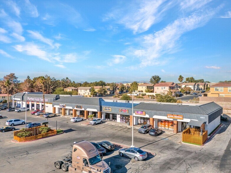 More Photos Of 693 N Valle Verde Dr, Henderson Unknown For Lease