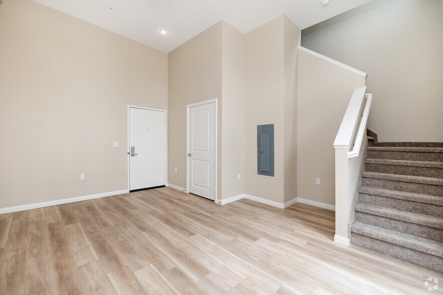 More Photos Of 2910 Allesandro St, Los Angeles Apartments For Lease