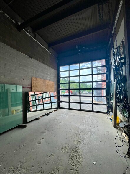 More Photos Of 109-111 Hanover St, Meriden, Ct, Meriden Freestanding For Sale