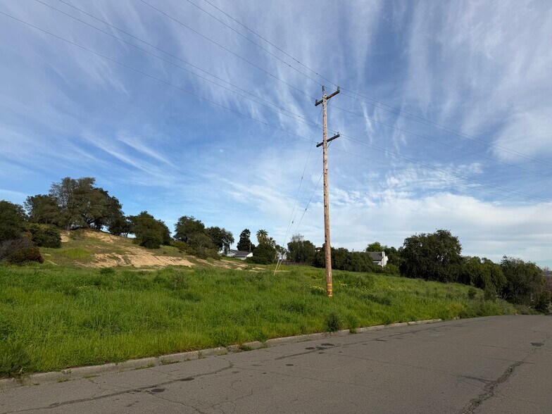 More Photos Of 625 E H St, Benicia Land For Sale