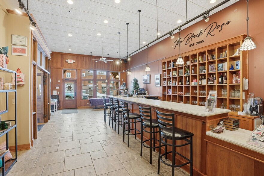 More Photos Of 116 W Main St, West Branch General Retail For Sale