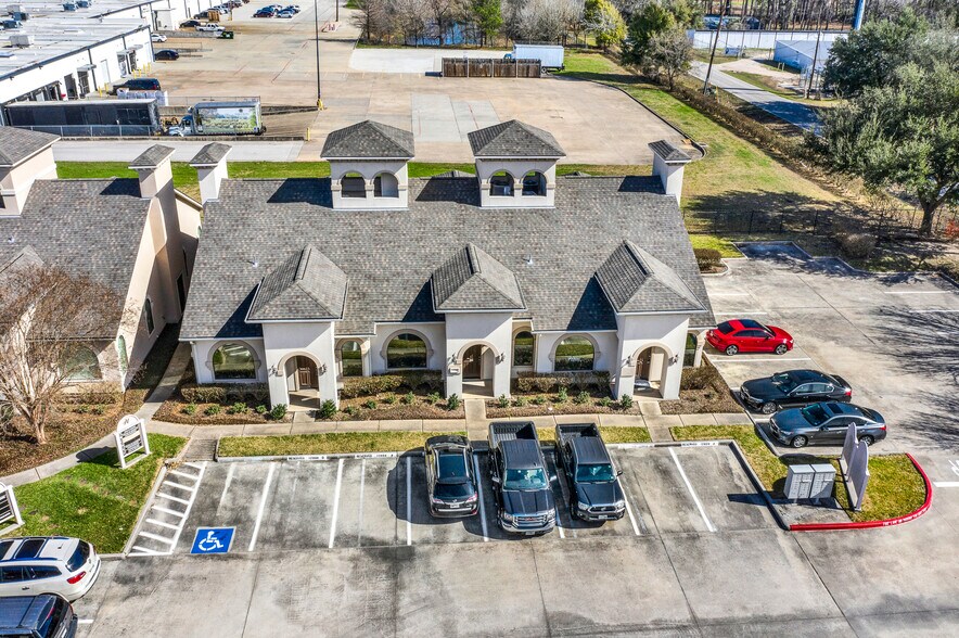 Primary Photo Of 12802 Willow Centre Dr, Houston Office For Sale