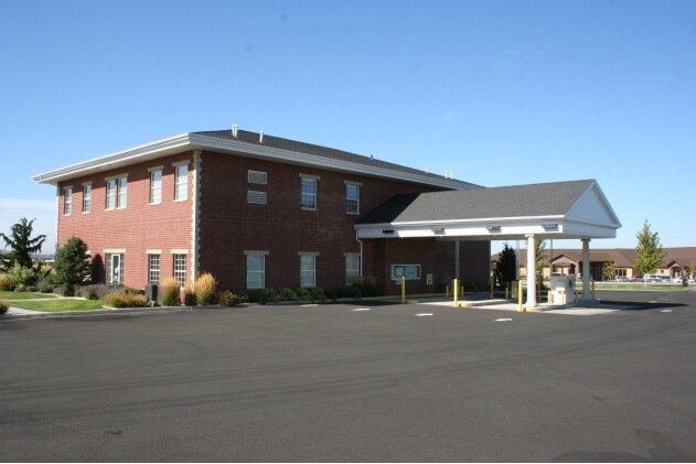 More Photos Of 6921 Crosswind Blvd, Kennewick Office For Lease