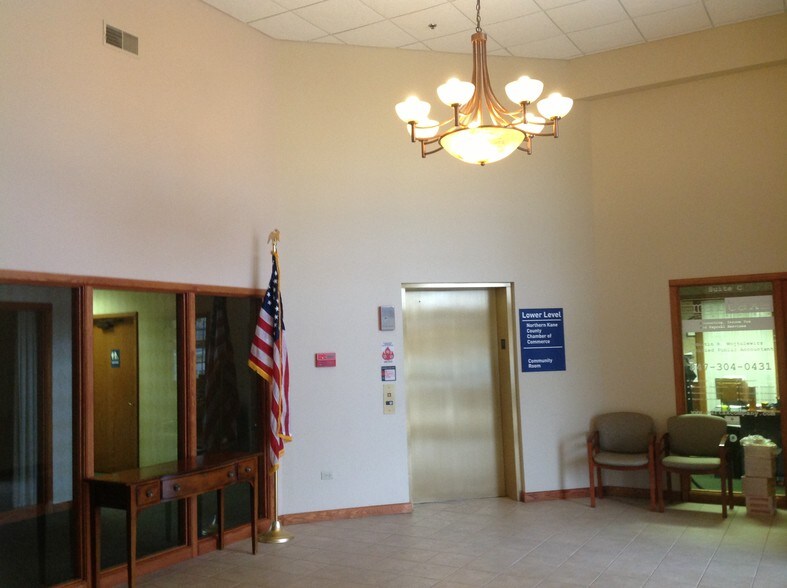 More Photos Of 2429 Randall Rd, Carpentersville Storefront Retail Office For Lease