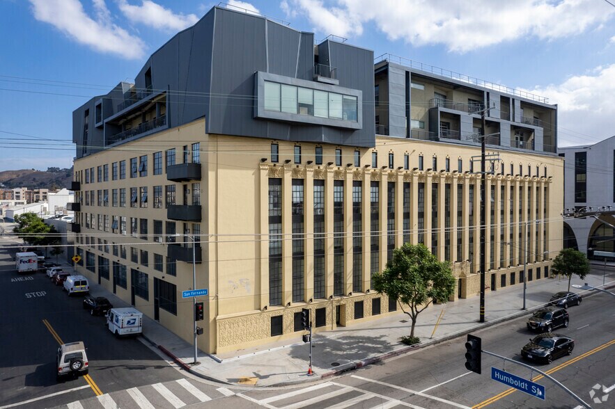 More Photos Of 200 N San Fernando Rd, Los Angeles Apartments For Lease