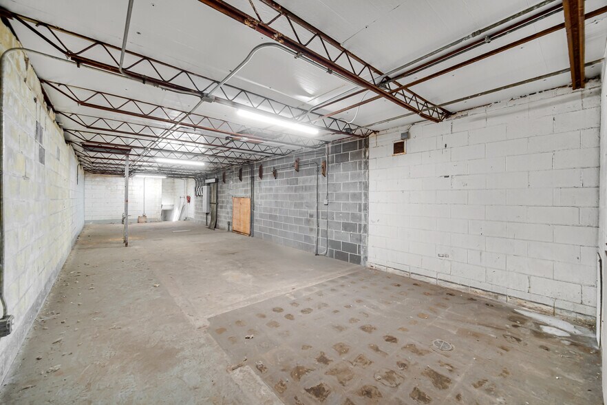 More Photos Of 5010-5050 S State St, Chicago Storefront Retail Office For Lease