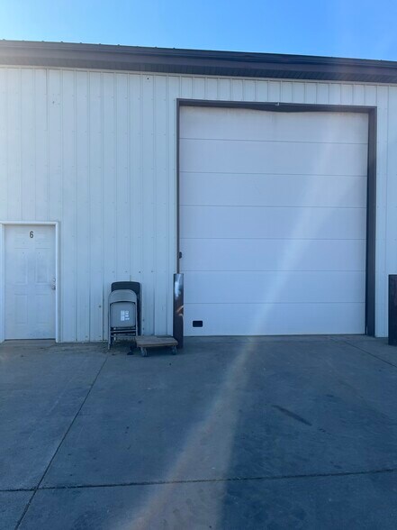 More Photos Of 1170 S 29th St W, Billings Flex For Lease