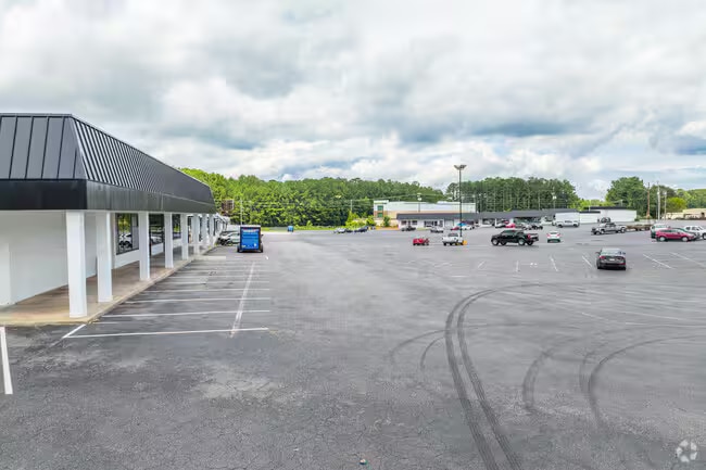 More Photos Of 1951-1955 Canton Rd, Marietta Warehouse For Lease