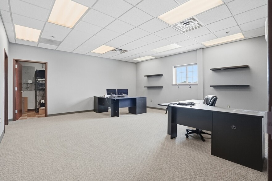 More Photos Of 1151 Industry Rd, Sturgis Manufacturing For Sale