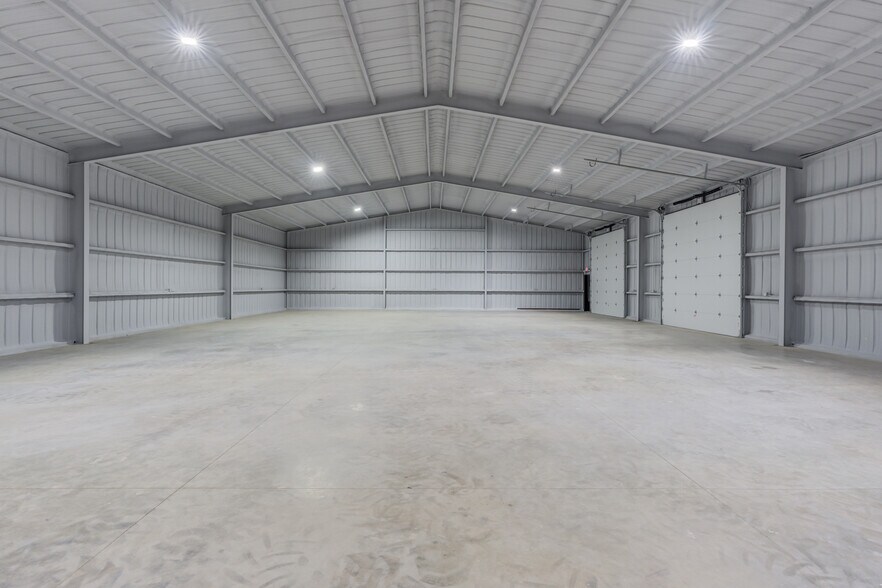 More Photos Of 11418 CR 2220, Lubbock Warehouse For Sale