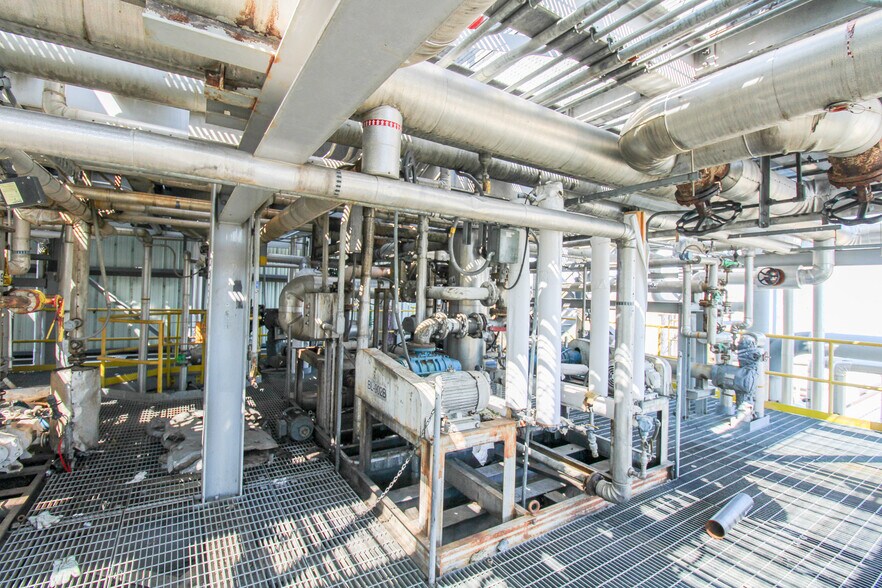 More Photos Of 5640 44th Ave S, Clinton Industrial For Sale