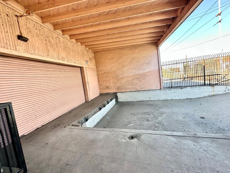 More Photos Of 2611 Nevin ave, Los Angeles Warehouse For Sale